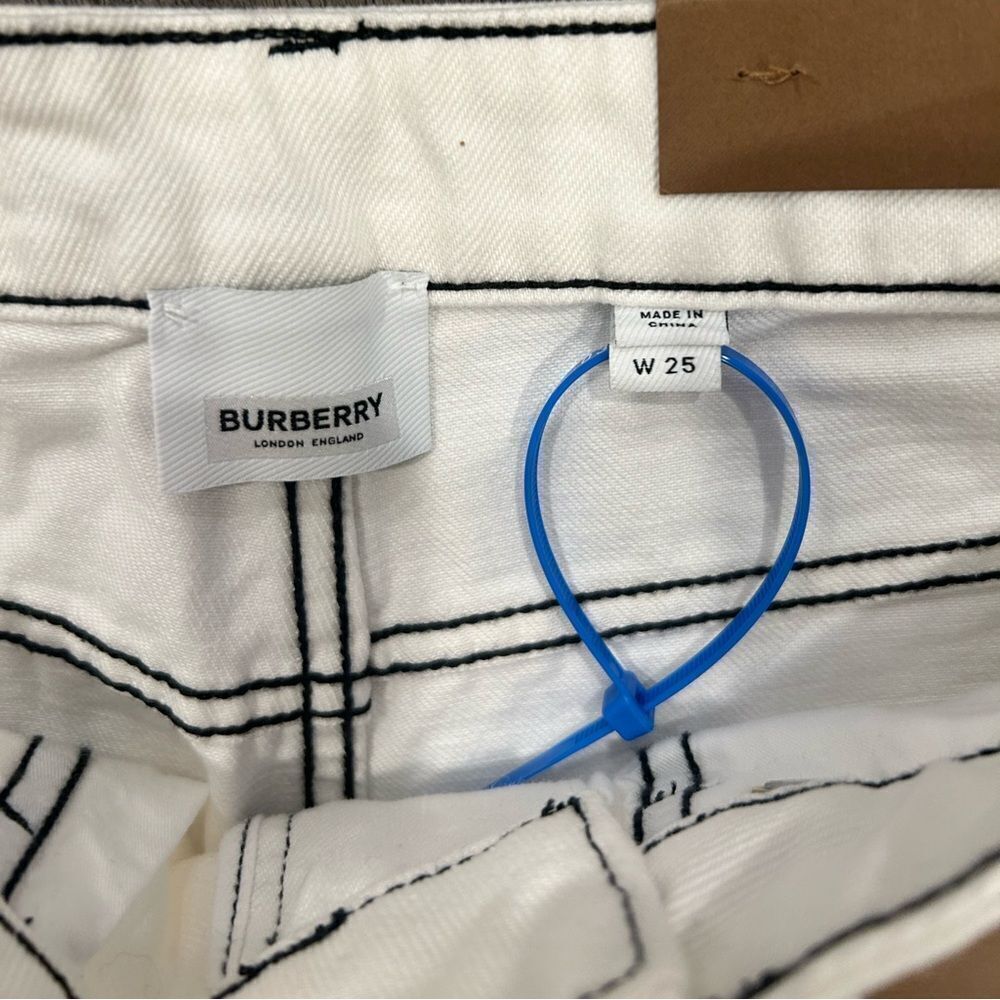 Burberry Straight Fit Topstitched Washed Jeans , Size: 25，White - Picture 8 of 9